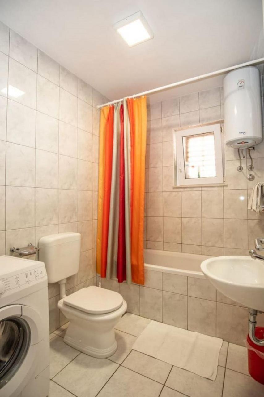 Apartments Andelko - Air Condition Baška Voda Esterno foto